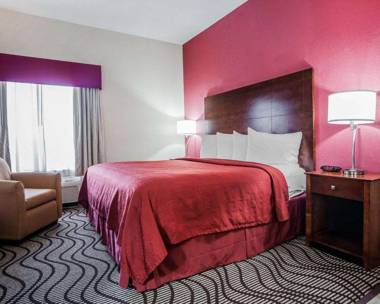 Quality Inn & Suites Altoona - Des Moines