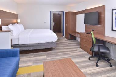 Holiday Inn Express & Suites Omaha Airport an IHG Hotel