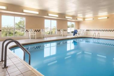 Country Inn & Suites by Radisson Davenport IA