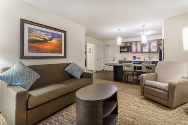 Candlewood Suites - Davenport an IHG Hotel