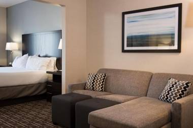 Holiday Inn Express Le Claire Riverfront-Davenport an IHG Hotel