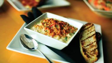 The Rewind West Des Moines Tapestry Collection By Hilton