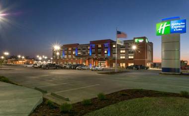 Holiday Inn Express & Suites - Dodge City an IHG Hotel