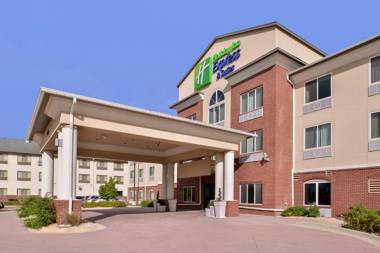 Holiday Inn Express & Suites Emporia Northwest an IHG Hotel