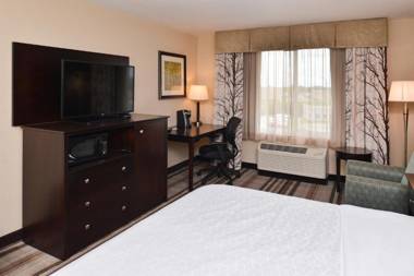 Holiday Inn Express & Suites Emporia Northwest an IHG Hotel