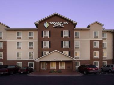 WoodSpring Suites Kansas City Lenexa