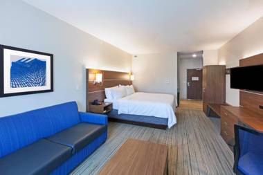 Holiday Inn Express & Suites - Lenexa - Overland Park Area an IHG Hotel