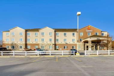 Comfort Inn & Suites near Bethel College