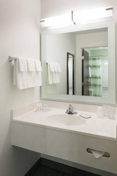 SpringHill Suites Kansas City Overland Park