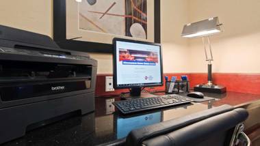 Best Western Plus Pratt