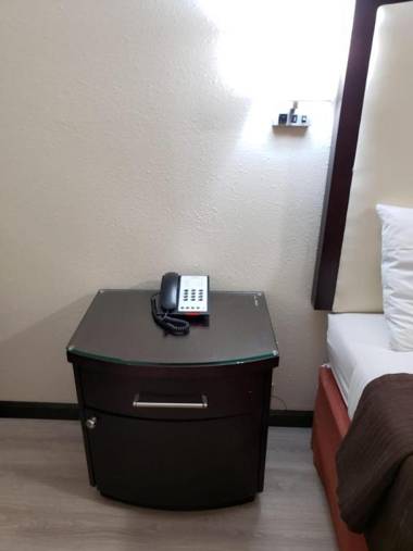 Value Inn & Suites Salina