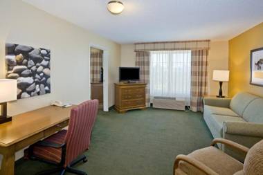 Country Inn & Suites by Radisson Salina KS