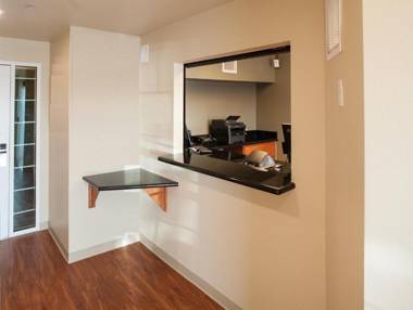 WoodSpring Suites Wichita North