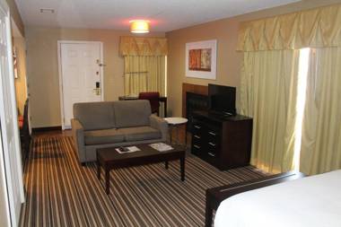 Hawthorn Suites Wichita East