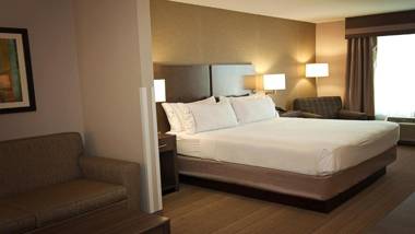 Holiday Inn Express Hotel & Suites Wichita Northeast an IHG Hotel