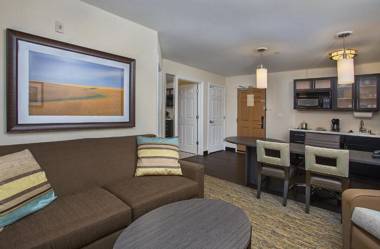 Candlewood Suites Bowling Green an IHG Hotel
