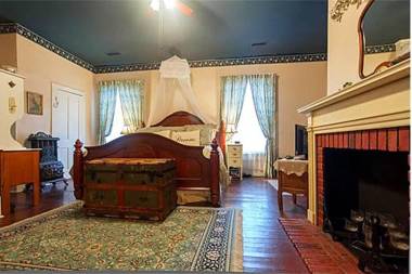 Hall Place Bed & Breakfast