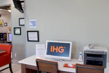 Holiday Inn Express & Suites Lexington Downtown Area-Keeneland an IHG Hotel