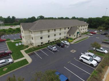 DuPont Suites - Louisville - St. Matthews