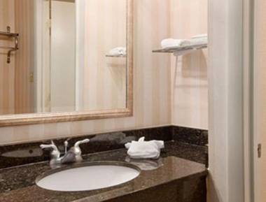 Baymont by Wyndham Louisville Airport South