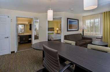 Candlewood Suites Louisville Airport an IHG Hotel