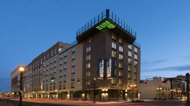 Hilton Garden Inn Louisville Downtown