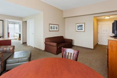 Holiday Inn Express & Suites Baton Rouge East an IHG Hotel