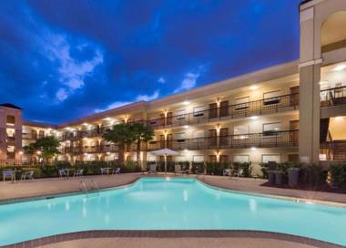 Comfort Suites Medical District near Mall of Louisiana