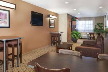 Microtel Inn & Suites by Wyndham Breaux Bridge