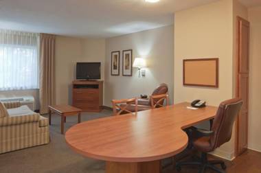 Candlewood Suites Lafayette an IHG Hotel