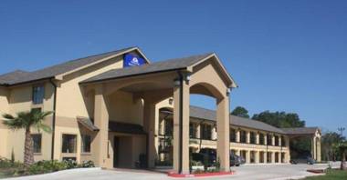 Americas Best Value Inn & Suites Lake Charles at I-210 Exit 11