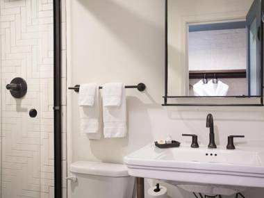 The Old No. 77 Hotel & Chandlery