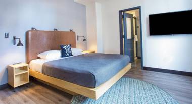 MOXY New Orleans Downtown/French Quarter Area