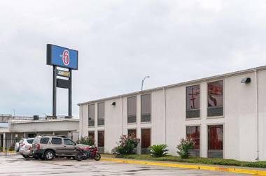 Motel 6-New Orleans LA - Near Downtown