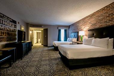 Holiday Inn Hotel French Quarter-Chateau Lemoyne an IHG Hotel