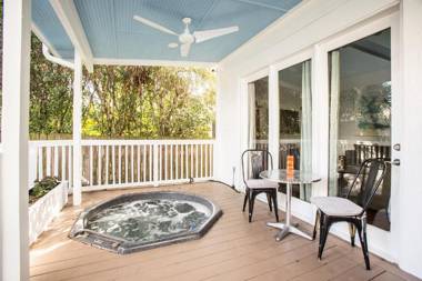 Antonine Apartment Upper Garden District