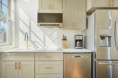 Sonder The Irish House