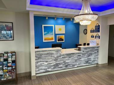 Days Inn & Suites by Wyndham Opelousas