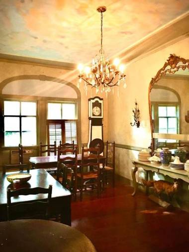 John LaFleurs Louisiana Creole Guesthouse