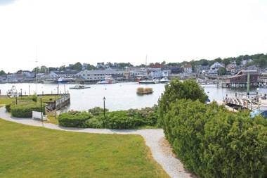 Boothbay Harbor Inn
