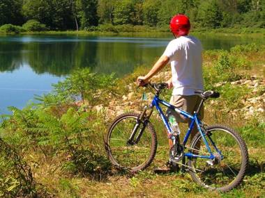 Highland Lake Resort