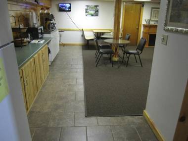 Bishops Country Inn Motel