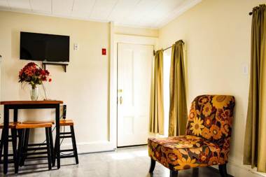 The Whitetail Inn and Suites- Lincoln