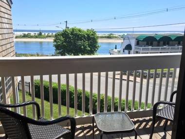 Aspinquid Resort