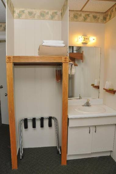 Friendship Oceanfront Suites