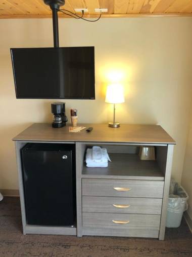 Alouette Beach Resort Economy Rooms