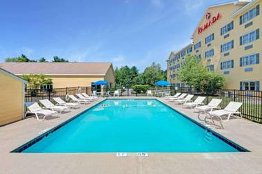 Ramada by Wyndham Saco/Old Orchard Beach Area