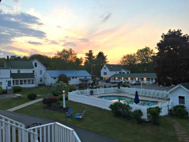 Ne'r Beach Motel