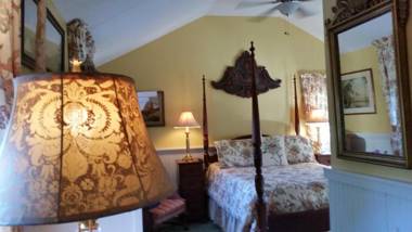 Holiday Guest House Bed & Breakfast