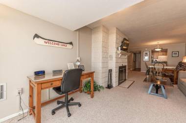 104B - Lakefront One Bedroom Condo with 2 Fireplaces & Flat Screen TV!